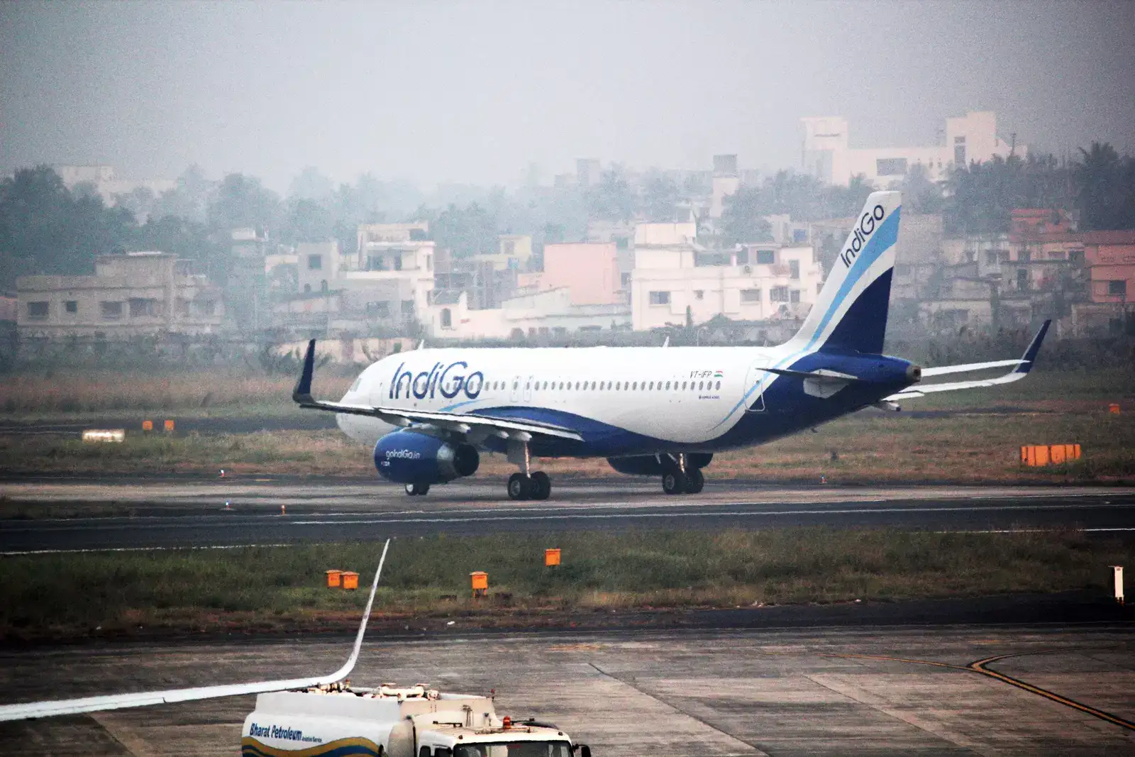 Spoločnosť IndiGo obnovuje letecké služby medzi mestami Vijayawada a Visakhapatnam od 1. júna Spoločnosť IndiGo obnovuje letecké služby medzi mestami Vijayawada a Visakhapatnam od 1. júna