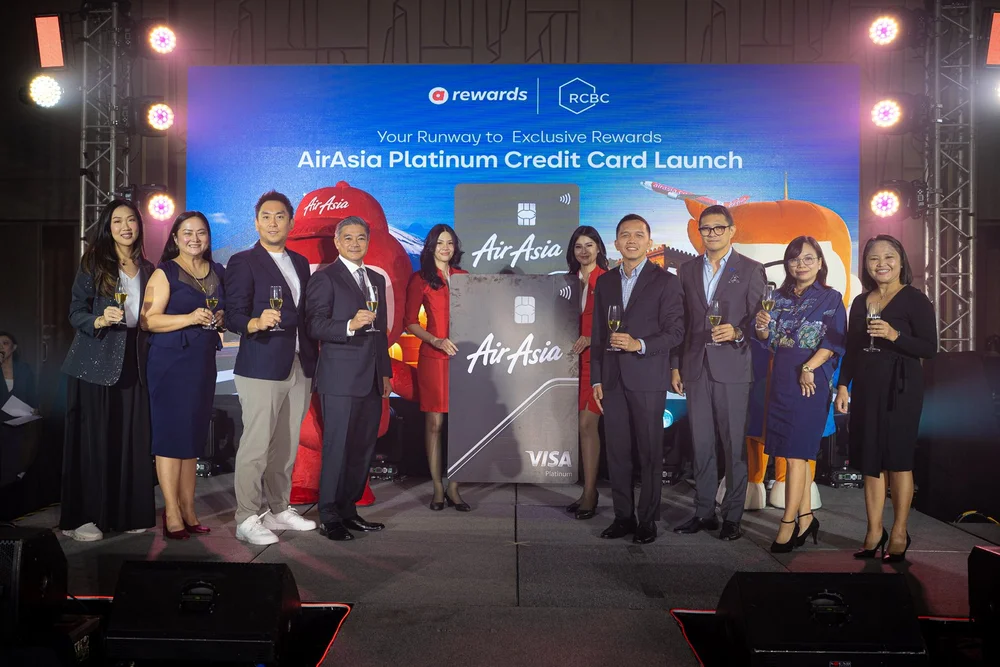 اكتشف مزايا بطاقة AirAsia الائتمانية البلاتينية الجديدة لعشاق السفر اكتشف مزايا بطاقة AirAsia الائتمانية البلاتينية الجديدة لعشاق السفر