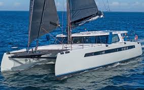 ኣመጣጠና 580 ክለሳ፡ ንነዊሕ ጉዕዞታት ቅልጡፍን ምቹእን ጀልባ ክልተ መርከብ።