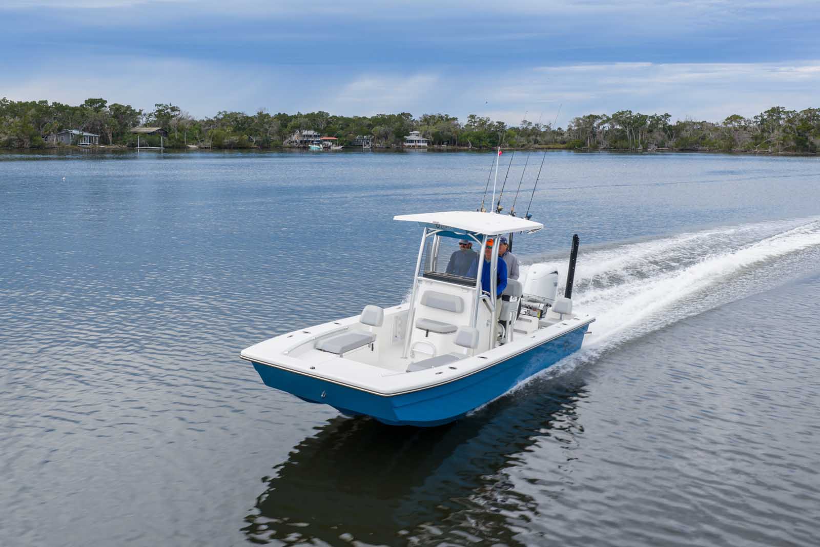 Bay Rider 2260FS Skiff — 22′ Dry-Ride Design and Angler-Friendly Layout