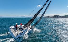 Beneteau First 36SE — יאכטת תענוגות קומפקטית המשלבת גזע מירוצים עם פרקטיות שיוט Beneteau First 36SE — יאכטת תענוגות קומפקטית המשלבת גזע מירוצים עם פרקטיות שיוט