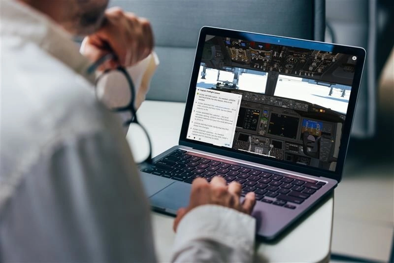 بوينج تطلق جهاز محاكاة افتراضي لإجراءات الطائرة مدعوم من مايكروسوفت لإحداث ثورة في تدريب الطيارين
