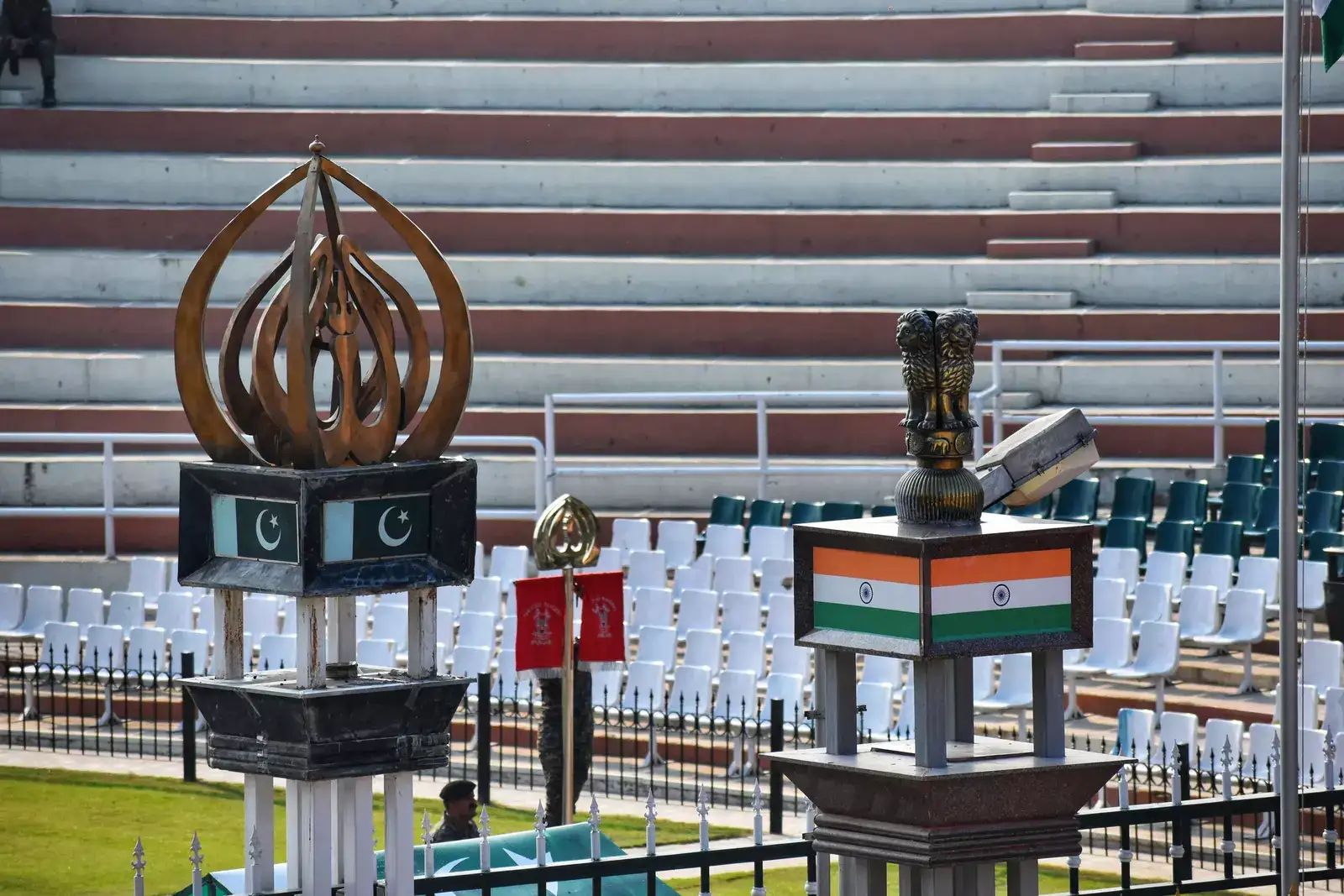 Vplyv vzťahov medzi Indiou a Pakistanom na pohraničný turizmus v Džammú Vplyv vzťahov medzi Indiou a Pakistanom na pohraničný turizmus v Džammú