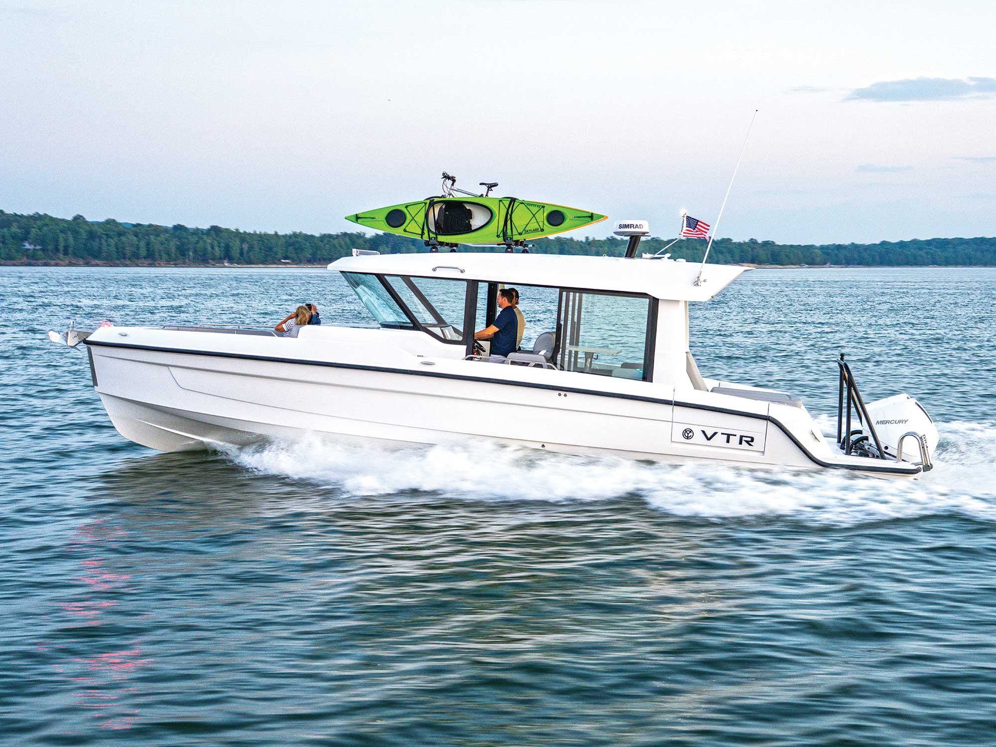 Cruisers Yachts 38 VTR EC — ጆብሮ ሚልኪዬር ጀልባ ንታሕተዋይ ደሴታትን መዓልታዊ ጉዕዞታትን