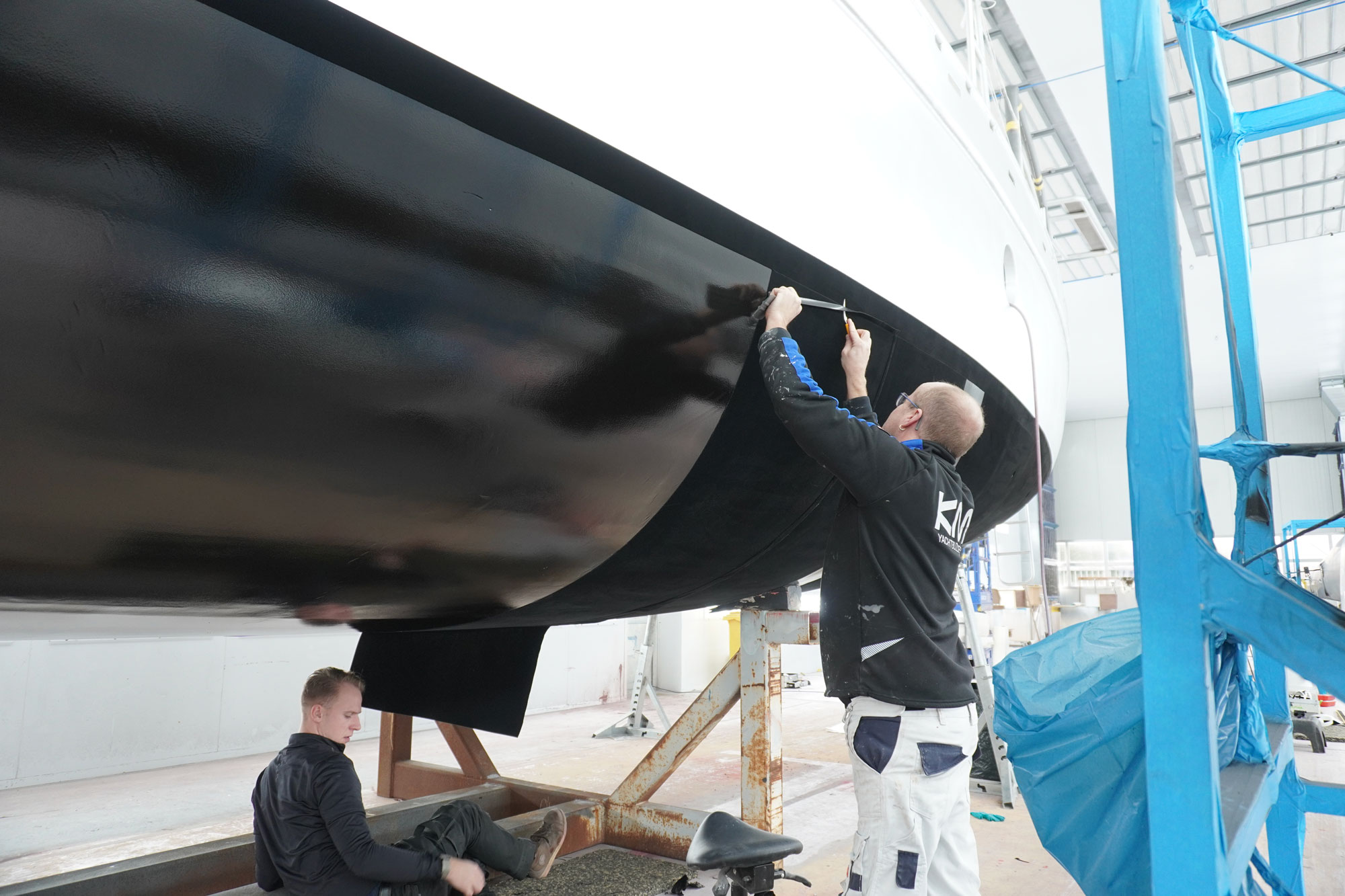Curated visual reference: Visual Reference: Finsulate Marine Antifouling Film Transforming Hull Maintenance