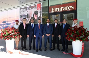 Emirates predstavuje prvú maloobchodnú prevádzku v Singapure Emirates predstavuje prvú maloobchodnú prevádzku v Singapure
