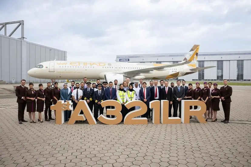الاتحاد للطيران ترحب بطائرتها الجديدة من طراز إيرباص A321LR وتوسع آفاقها الاتحاد للطيران ترحب بطائرتها الجديدة من طراز إيرباص A321LR وتوسع آفاقها