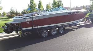 Kristine (Striker) Porter: Iya ti Ile Porter ati Agbayanu ti Formula Boats