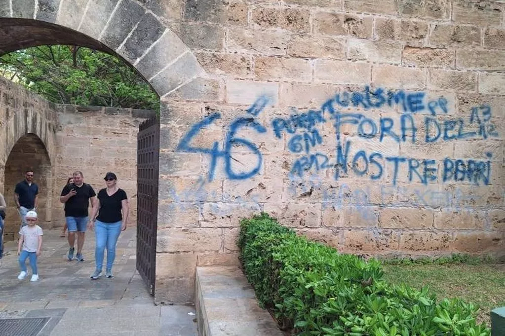 Napätie stúpa, keď španielske pamiatky kultúrneho dedičstva zobrazujú kontroverzné správy Napätie stúpa, keď španielske pamiatky kultúrneho dedičstva zobrazujú kontroverzné správy