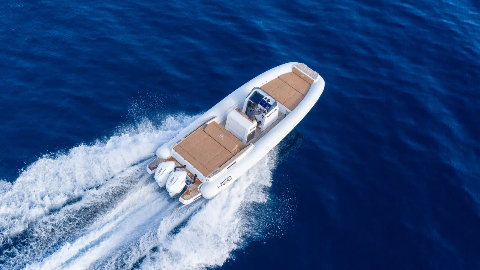 Halma Rib HR 30 - ביצועי RIB מהירים, נוחות ופריסה מוכנה להשכרה