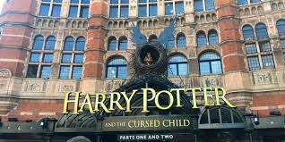 Ako Harry Potter fandom doťahuje populárne turistické miesto v Spojenom kráľovstve na pokraj svojich možností Ako Harry Potter fandom doťahuje populárne turistické miesto v Spojenom kráľovstve na pokraj svojich možností