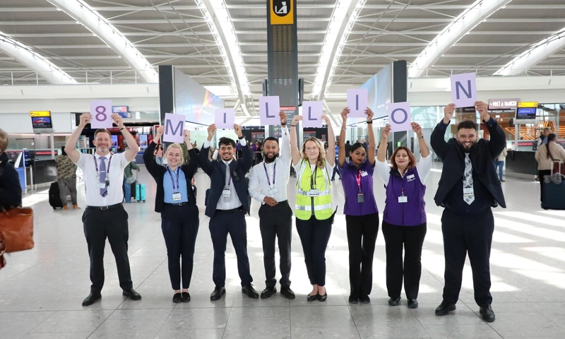 Heathrow Airport zaznamenalo v auguste nové rekordy v počte cestujúcich, čo poukazuje na silný rast v oblasti prepojenosti.