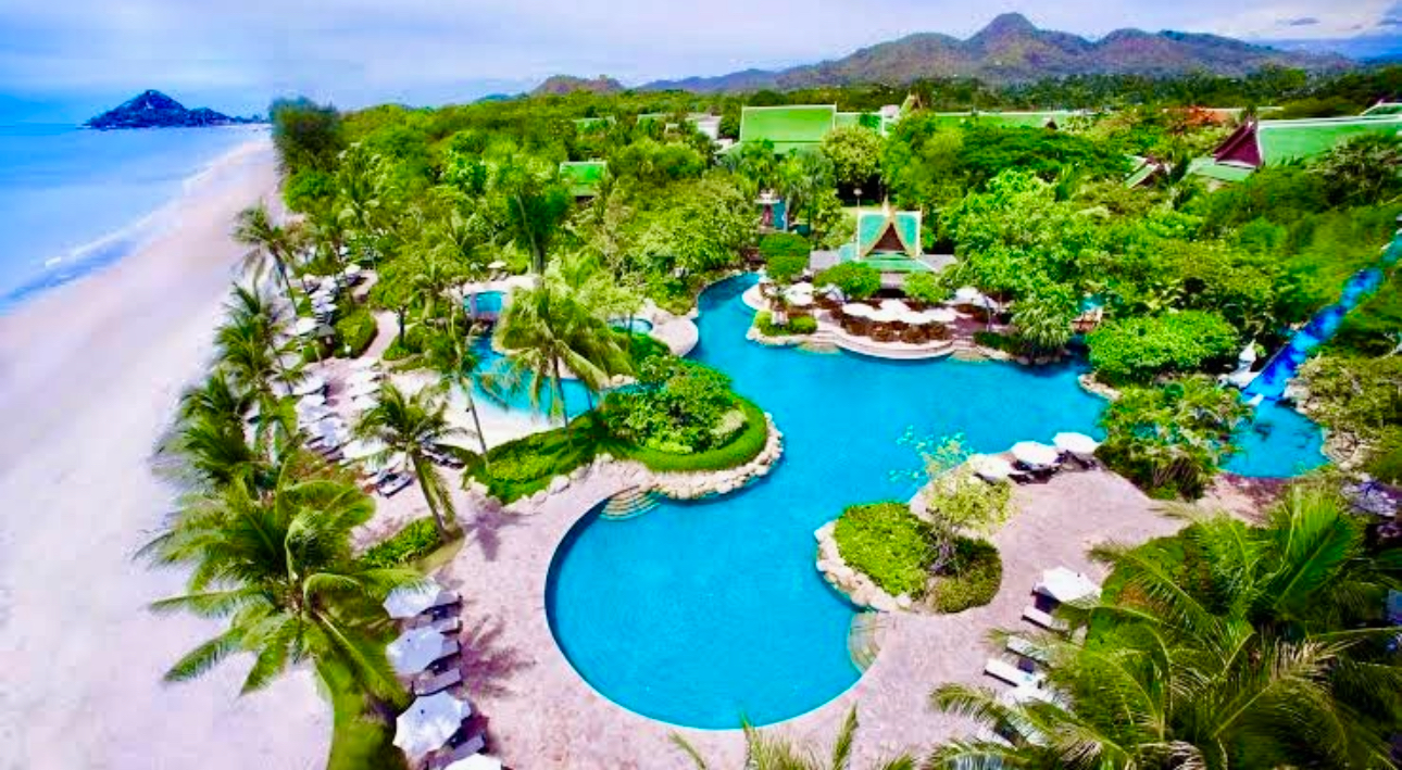 Spoznávanie Hua Hin: Pobrežný klenot v thajskej turistickej budúcnosti