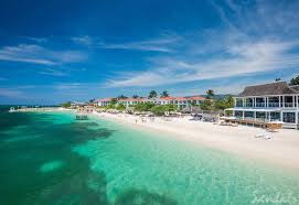 Àwọn Gbòngbò Àyálégbè Sandals àti Beaches ní Jamaica Tún Ìṣẹ́ Àbẹwò Gbọ̀ngbọ̀nṣẹ pẹ̀lú Ojúlówó Ìrírí Àlejò Olókìkí