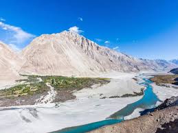 जम्मू-कश्मीरले नयाँ पर्यटन क्षेत्रहरू अधिसूचित गर्ने र आगन्तुक पूर्वाधारलाई सुदृढ गर्ने योजना अघि बढाएको छ