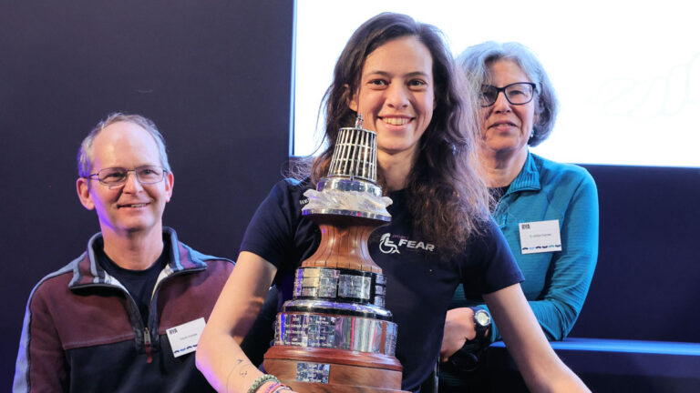 Jazz Turner – prvý zdravotne postihnutý námorník, ktorý sólovým spôsobom oboplával Spojené kráľovstvo a Írsko a držiteľ ocenenia YJA Yachtsman of the Year 2025 Jazz Turner – prvý zdravotne postihnutý námorník, ktorý sólovým spôsobom oboplával Spojené kráľovstvo a Írsko a držiteľ ocenenia YJA Yachtsman of the Year 2025