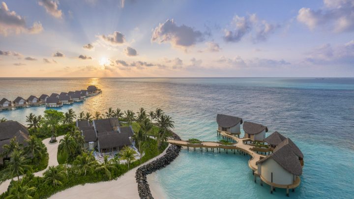 الاحتفال بانتصار فندق JW Marriott Maldives Kaafu Atoll في جوائز السفر الفاخر العالمية لعام 2025 الاحتفال بانتصار فندق JW Marriott Maldives Kaafu Atoll في جوائز السفر الفاخر العالمية لعام 2025