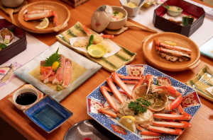 עונת סרטני השלג ותיירות הבריאות באונסן קינוסאקי, עיירת מעיינות חמים ידידותית לקעקועים ביפן עונת סרטני השלג ותיירות הבריאות באונסן קינוסאקי, עיירת מעיינות חמים ידידותית לקעקועים ביפן