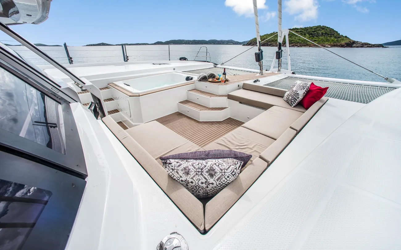 Knižná Rozkoš — Súkromné charty Fountaine Pajot Alegria 67 na Britských Panenských ostrovoch 2026 Knižná Rozkoš — Súkromné charty Fountaine Pajot Alegria 67 na Britských Panenských ostrovoch 2026