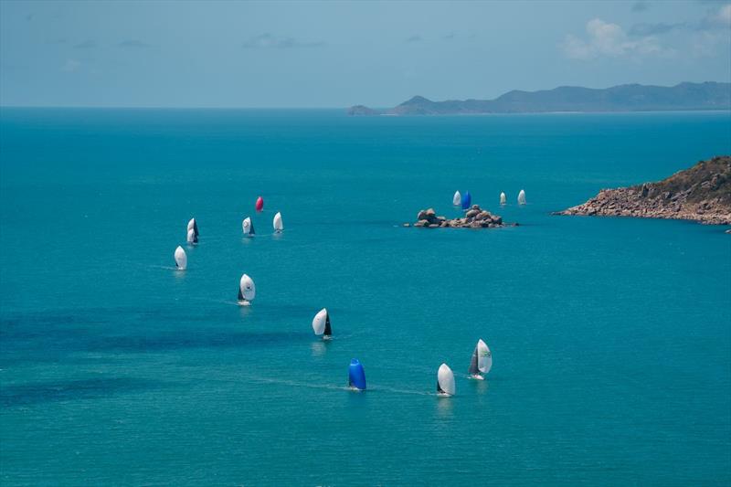 SeaLink Magnetic Island Race Week: Ọnụọgụ ndenye aha 2026, klaasị na ndụmọdụ njem