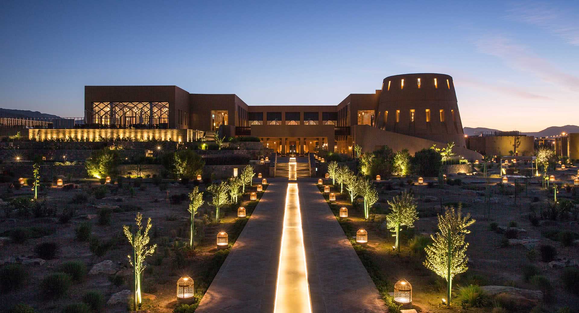 اكتشاف الفخامة في الجبال: رؤى من منتجع أنانتارا الجبل الأخضر
