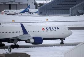 美国东北部暴风雪导致捷蓝航空、美国航空、达美航空、联合航空和美铁服务暂停 美国东北部暴风雪导致捷蓝航空、美国航空、达美航空、联合航空和美铁服务暂停