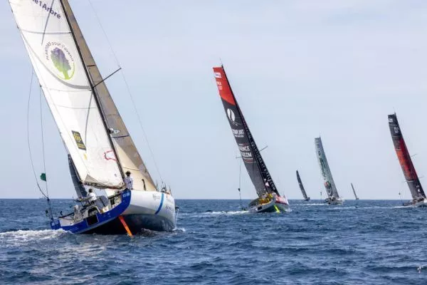 Paprec 600 Saint-Tropez — 600 ναυτικά μίλια από το Σαιν Τροπέ μέσω Μπονιφάτσιο, Τζιράλια και των Τοσκανικών νησιών