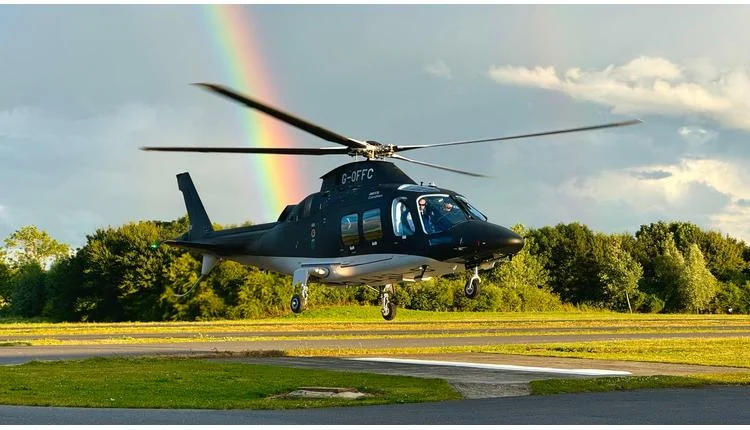 Saxon Air gbá ẹgbẹ́ ọkọ̀ òfurufú pẹ̀lú AgustaWestland AW109SP tuntun ó sì fọkàn sí agbára àyípo UK Saxon Air gbá ẹgbẹ́ ọkọ̀ òfurufú pẹ̀lú AgustaWestland AW109SP tuntun ó sì fọkàn sí agbára àyípo UK