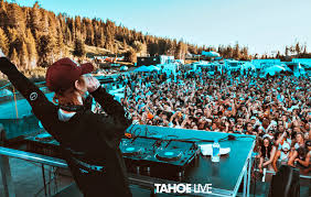 ተሃጎስካ ምትዋቅፋ ለTahoe Live፡ በቅድሜኣዊ በረድ ክቡር በዓል።