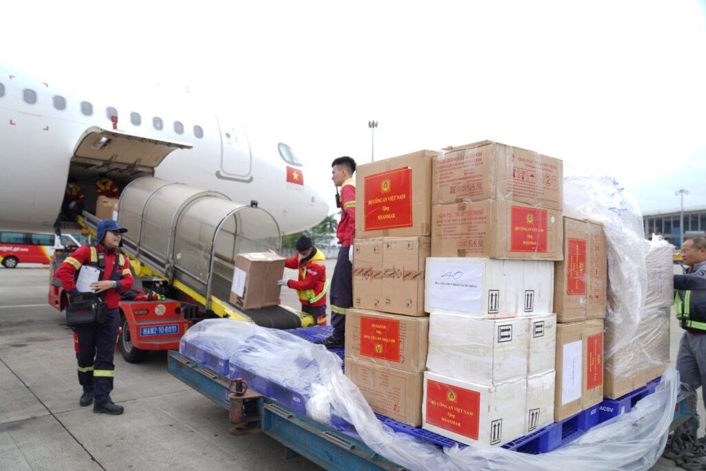 Vietjet Facilitates Humanitarian Flights for Rescue Missions in Myanmar