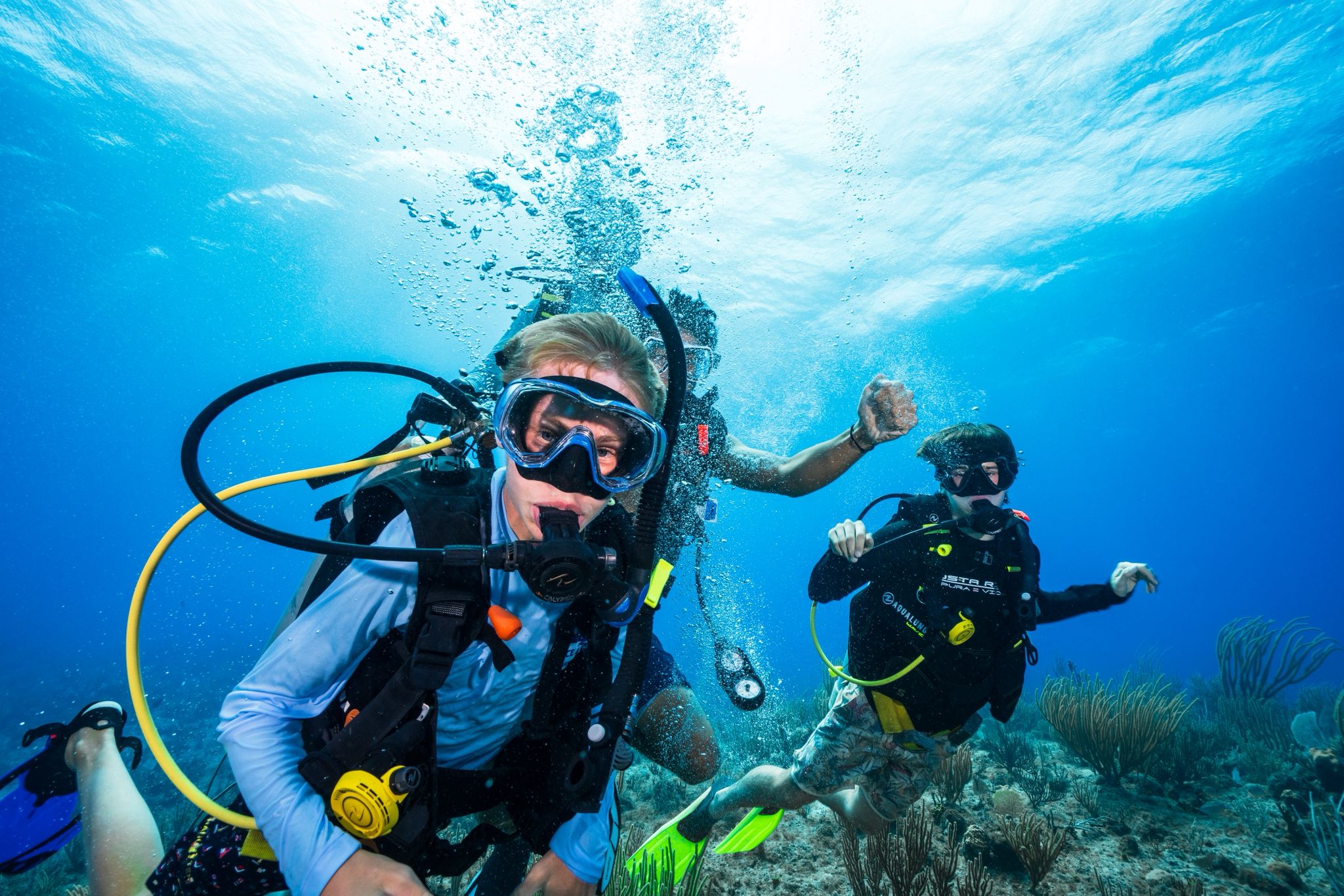 הכנה לחטיבת הביניים לקראת קורס PADI Junior Open Water עם Sail Caribbean